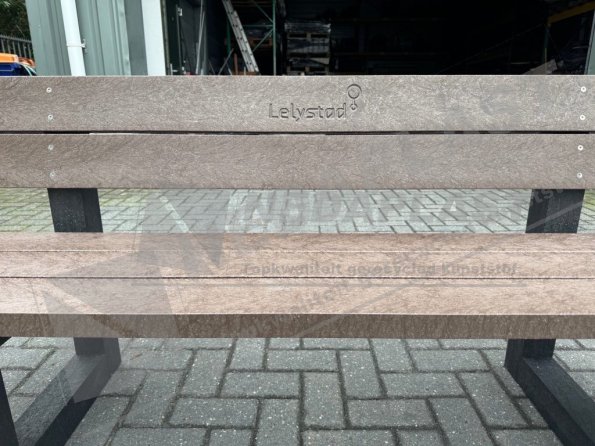 Kunststof_bank_Logo_lelystad
